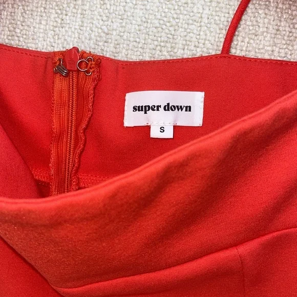 superdown Trista Cut Out Midi Dress in Poppy New - Picture 6 of 6